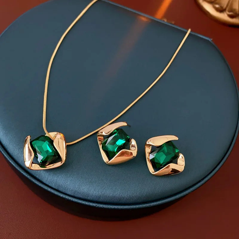 Green Fashion Wedding Jewelry Set Wholesale Square Earring Retro Light Luxury Temperament Collarbone Chain Necklace