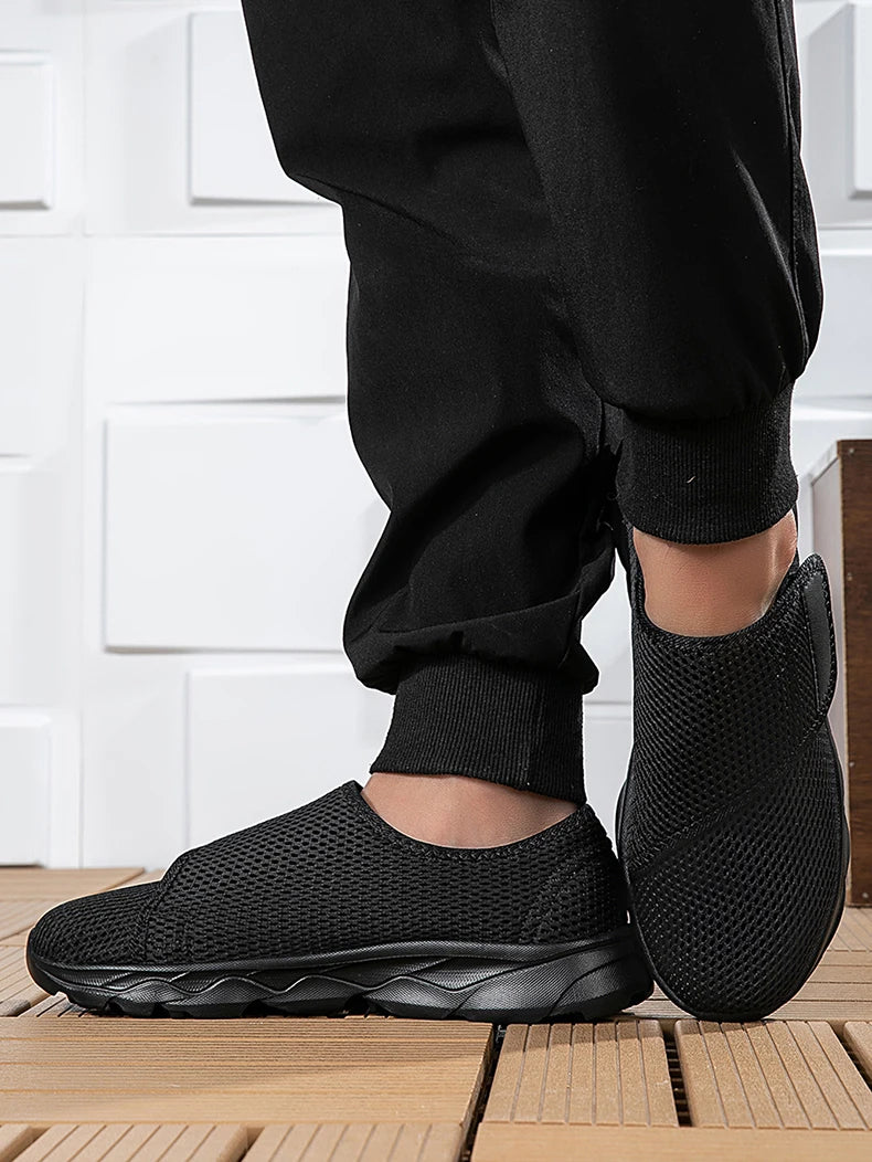 Sneakers Men Orthopedics Wide Feet Swollen Walking Casual Shoes Thumb Eversion Adjusting Soft Comfortable Light Man Shoes Black