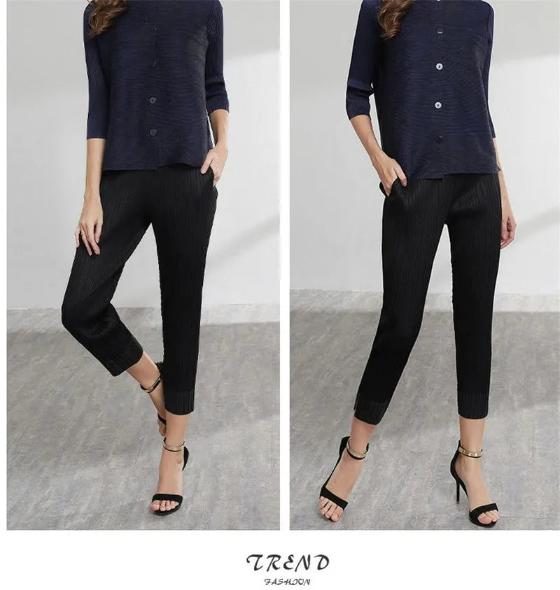 Women's Classic Coat 2025 Spring Autumn Female Temperament Stand Collar Short Mother Jacket Cropped Sleeve Cardigan Overwear