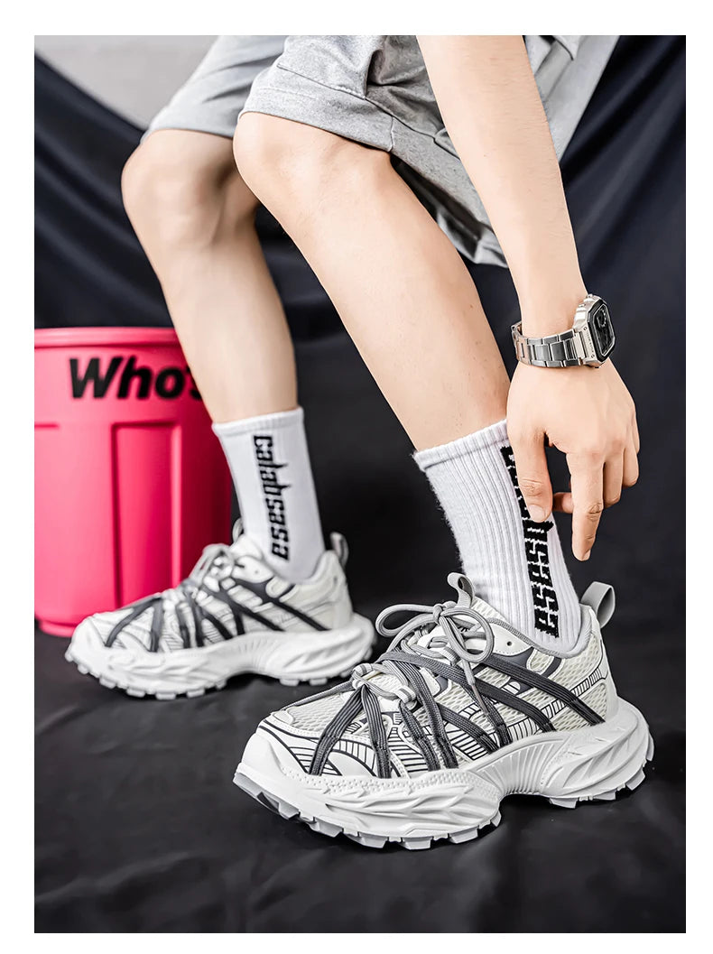 Men's Shoes Fashion White Sneakers For Men Lace up Skateboard Board Shoe Thick Sole Versatile Vulcanized Shoes Zapatillas Hombre