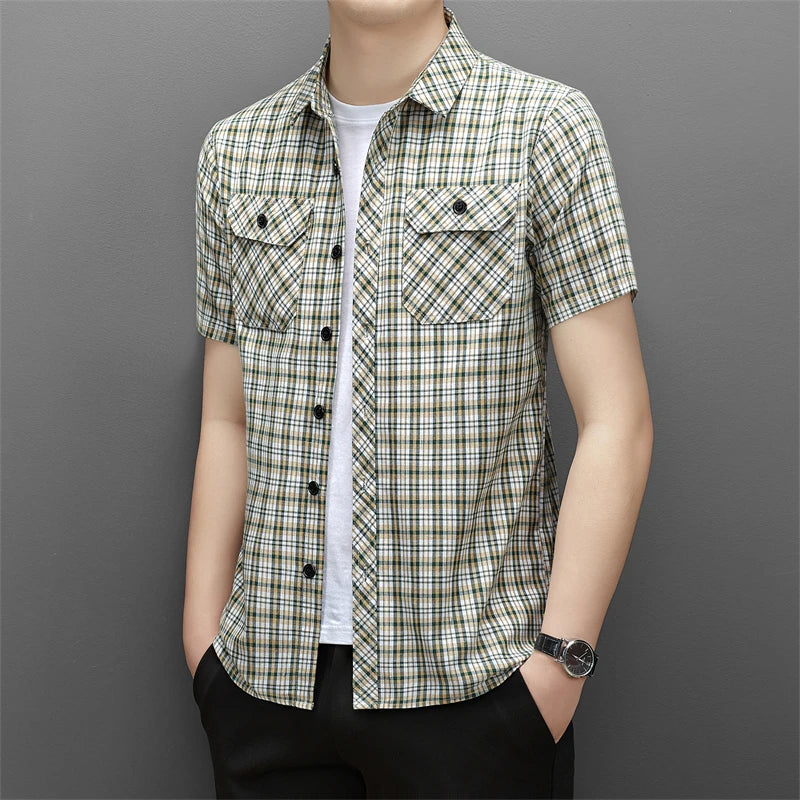 Men's Striped Workwear Casual Short Sleeved Shirt Wrinkle Resistant and Non Ironing Fashionable Top