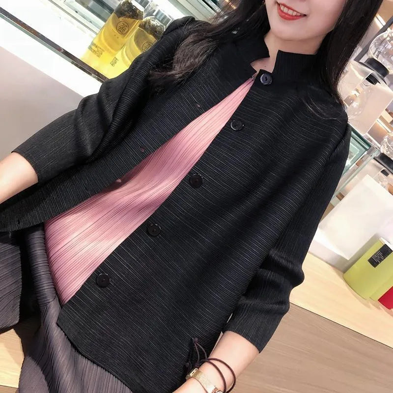 Women's Classic Coat 2025 Spring Autumn Female Temperament Stand Collar Short Mother Jacket Cropped Sleeve Cardigan Overwear
