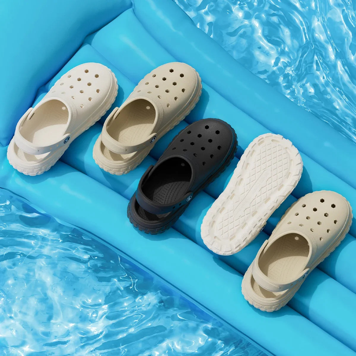 Women and Men's Hole Shoes Summer Non-Slip Outdoor Sandals Closed Toe Shit Feeling Beach Slippers Thick Bottom Soft Bottom