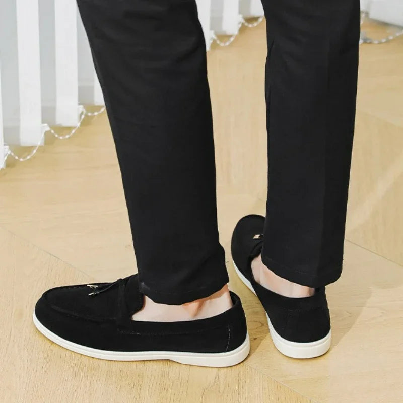 New Men's Shoes Suede Loafers Fashionable British Men's Casual Shoes Moccasins Outdoor Driving Shoes Handmade Slip Flat Shoes