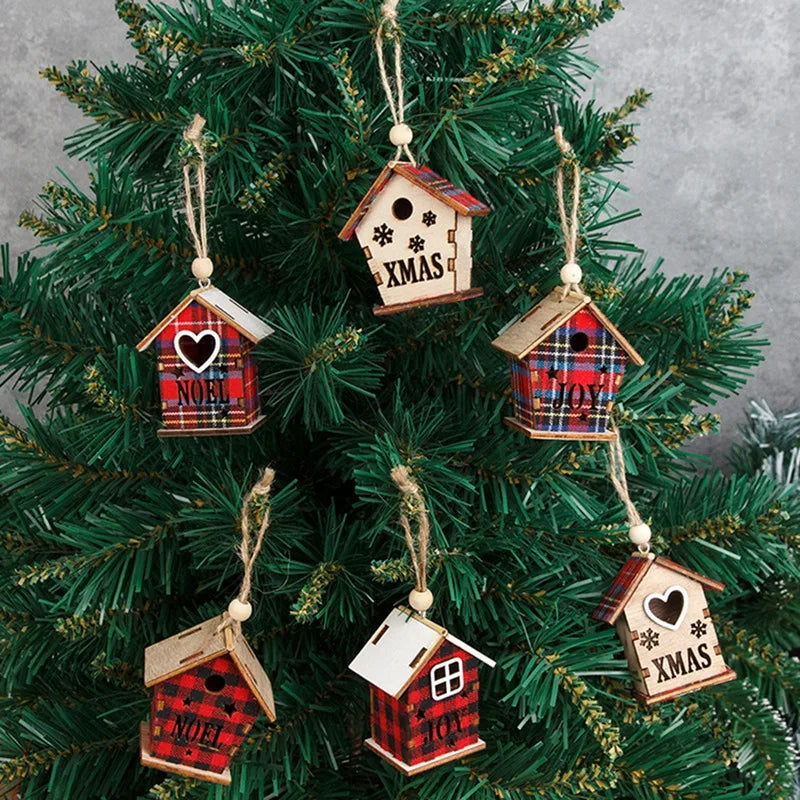Christmas Hanging Ornament Wooden Cabin Shape Hollow Design Desktop Decor Ornaments Christmas Tree Hanging Decoration