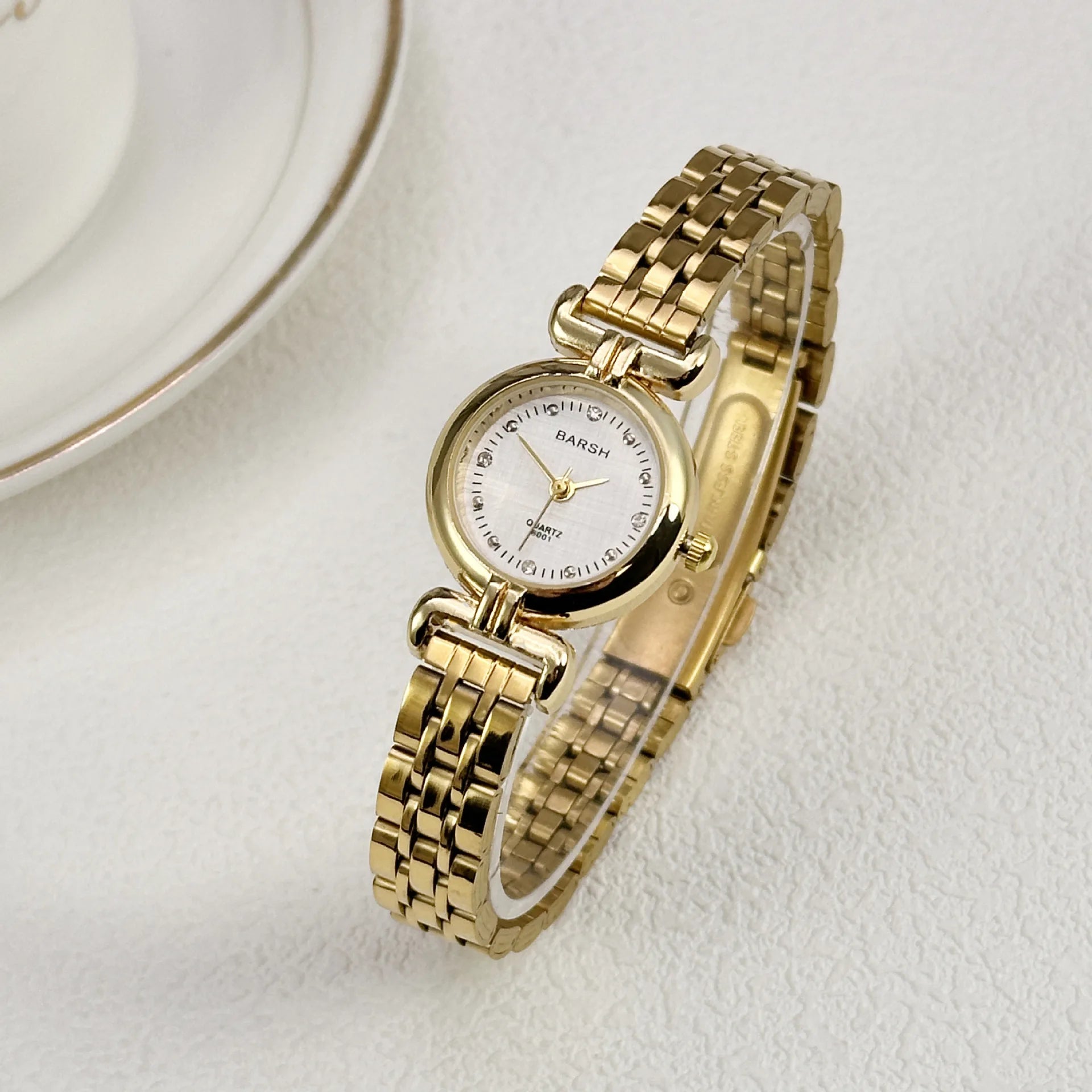 Women's Watches Fashionable and High-end Gold Steel Strip Small Dial Quartz Watch Simple Elegant Style Ladies' Watches