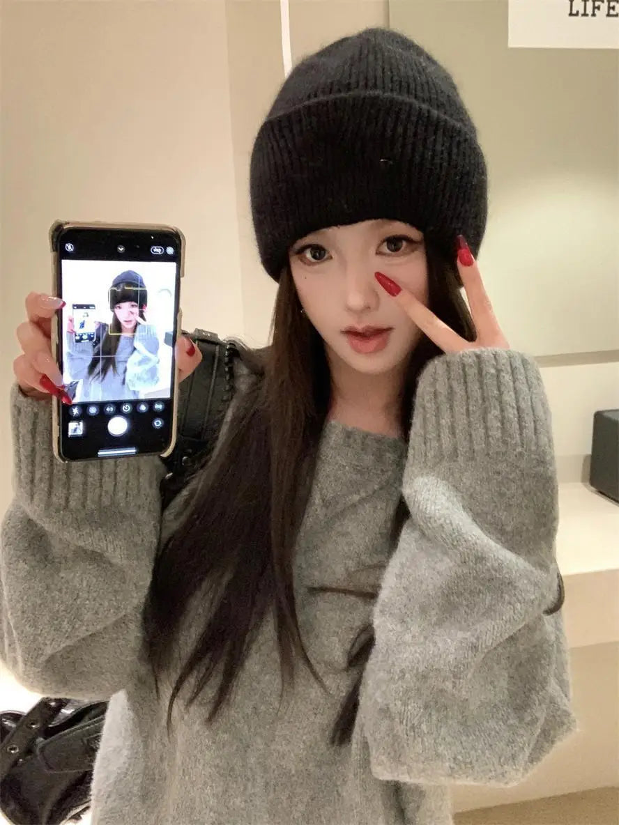 Korean Women's Suit in Autumn and Winter Loose Round Neck Long Sleeve Sweater Jacket Shorts Two-piece Suit