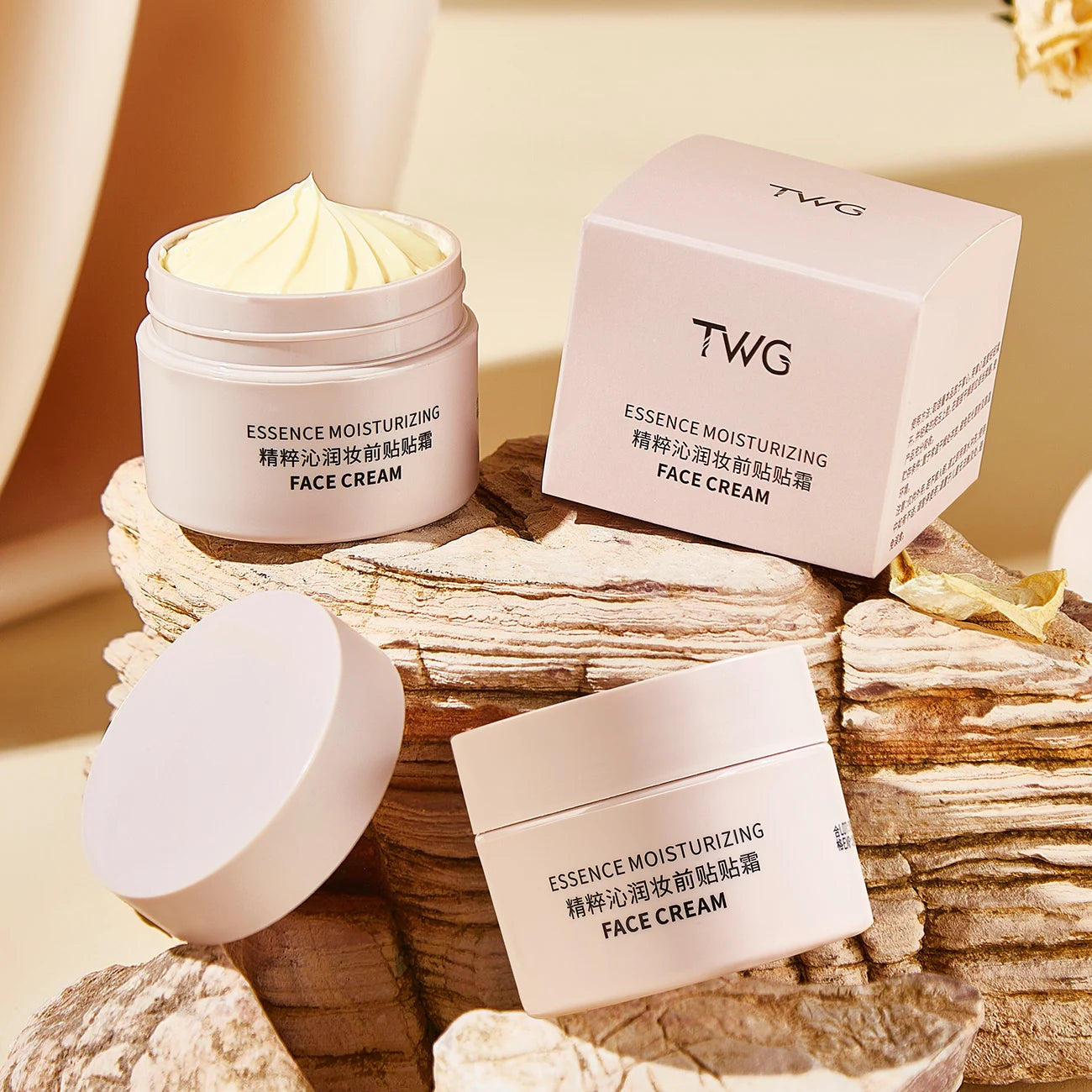 Apply the cream before makeup, moisturizing foundation cream - lasting moisturizing, creating a natural foundation