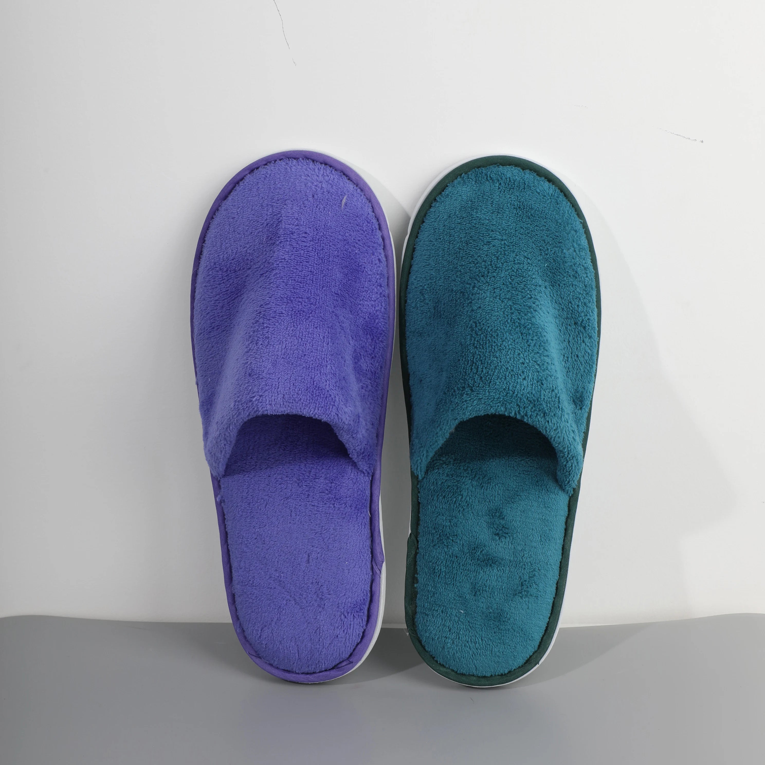 Women Indoor Slippers warm furry Home Slipper Winter Home shoes Women Men House Flat Closed Toe Slides for Bedroom Flip Flops