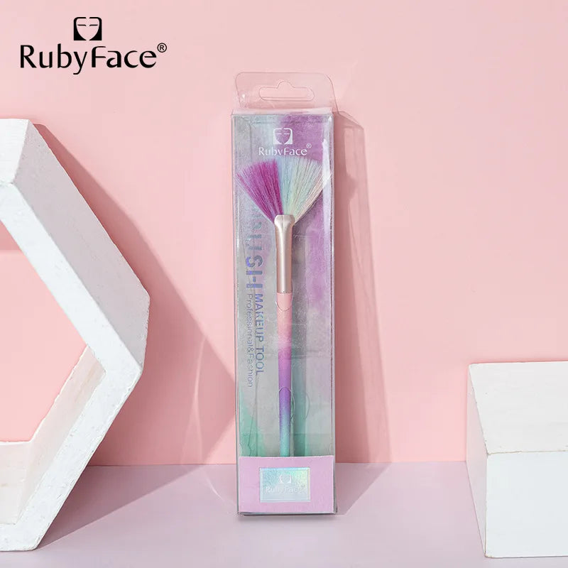 Beauty Colorful Tricolor Makeup Brush for Cosmetics Foundation Blush Powder Eyeshadow Makeup Brush Tool Soft Makeup Brushes