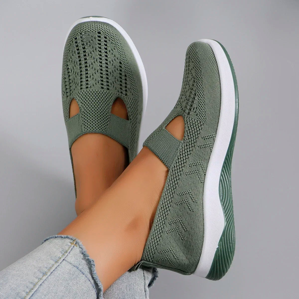 Women's Shoes 2025 Spring New Middle aged and Elderly Mom Shoes Soft soled Breathable Women's Casual ShoesSports Shoes