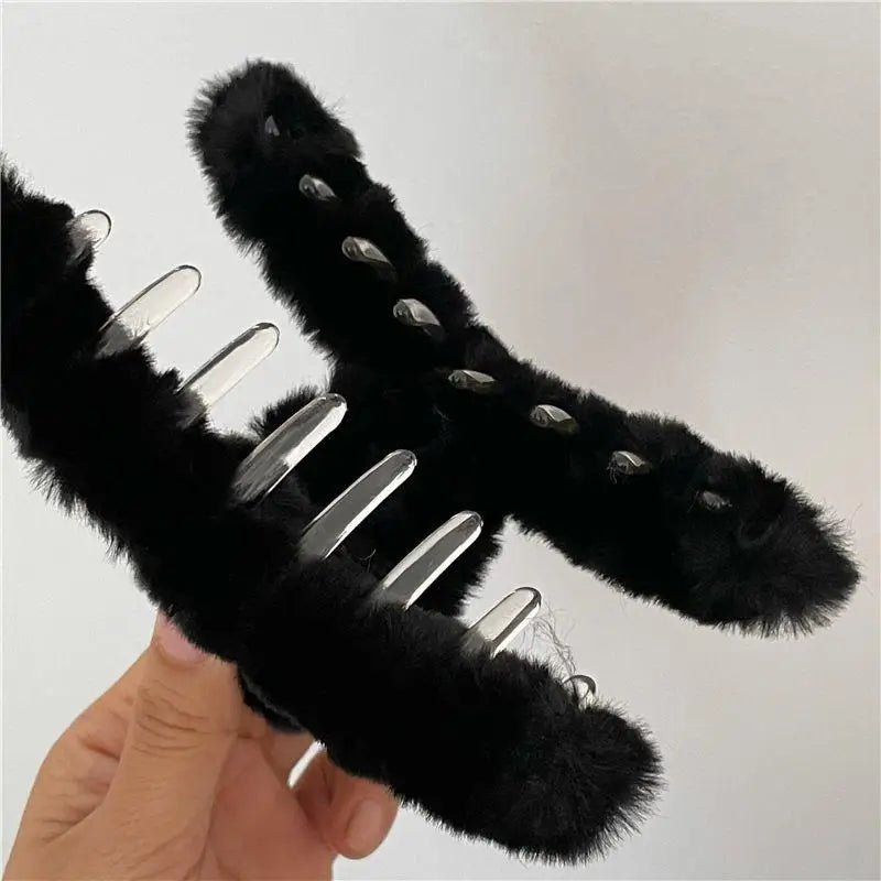 Winter Faux Fur Hair Claw For Women Girls Acrylic Crab Barrette Hairpin Furry Headwear Hair Claw Clip Fashion Hair Accessories