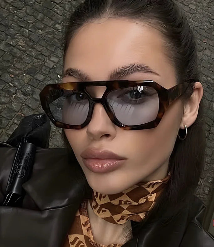 Cross Border European and American Double Beam Irregular Sunglasses 2023 New Retro Personalized Sunglasses Popular on the Intern