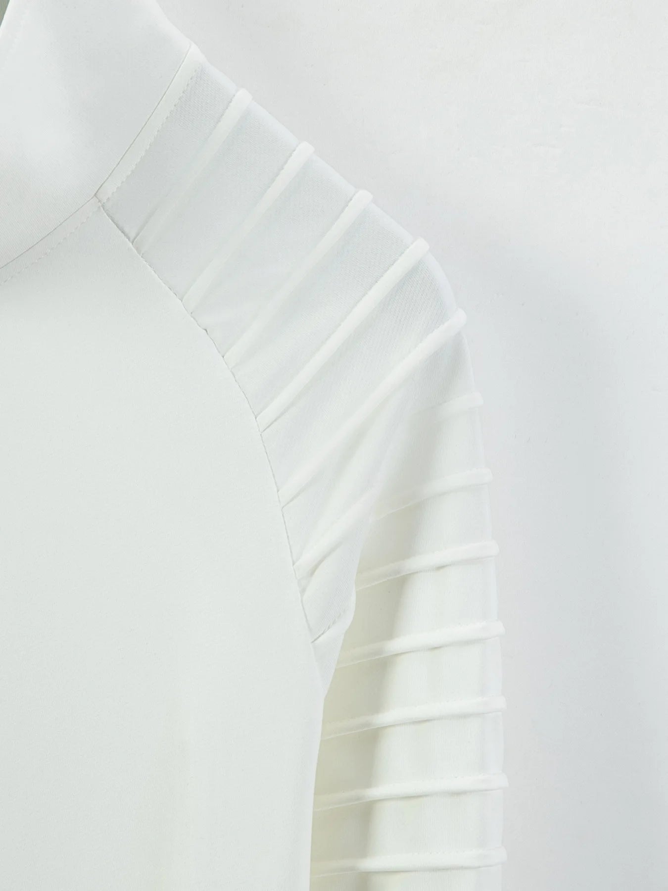 New Fashion Men's Jacket - pure color casual long-sleeved coat with pleated sleeves, suitable for spring and autumn seasons.