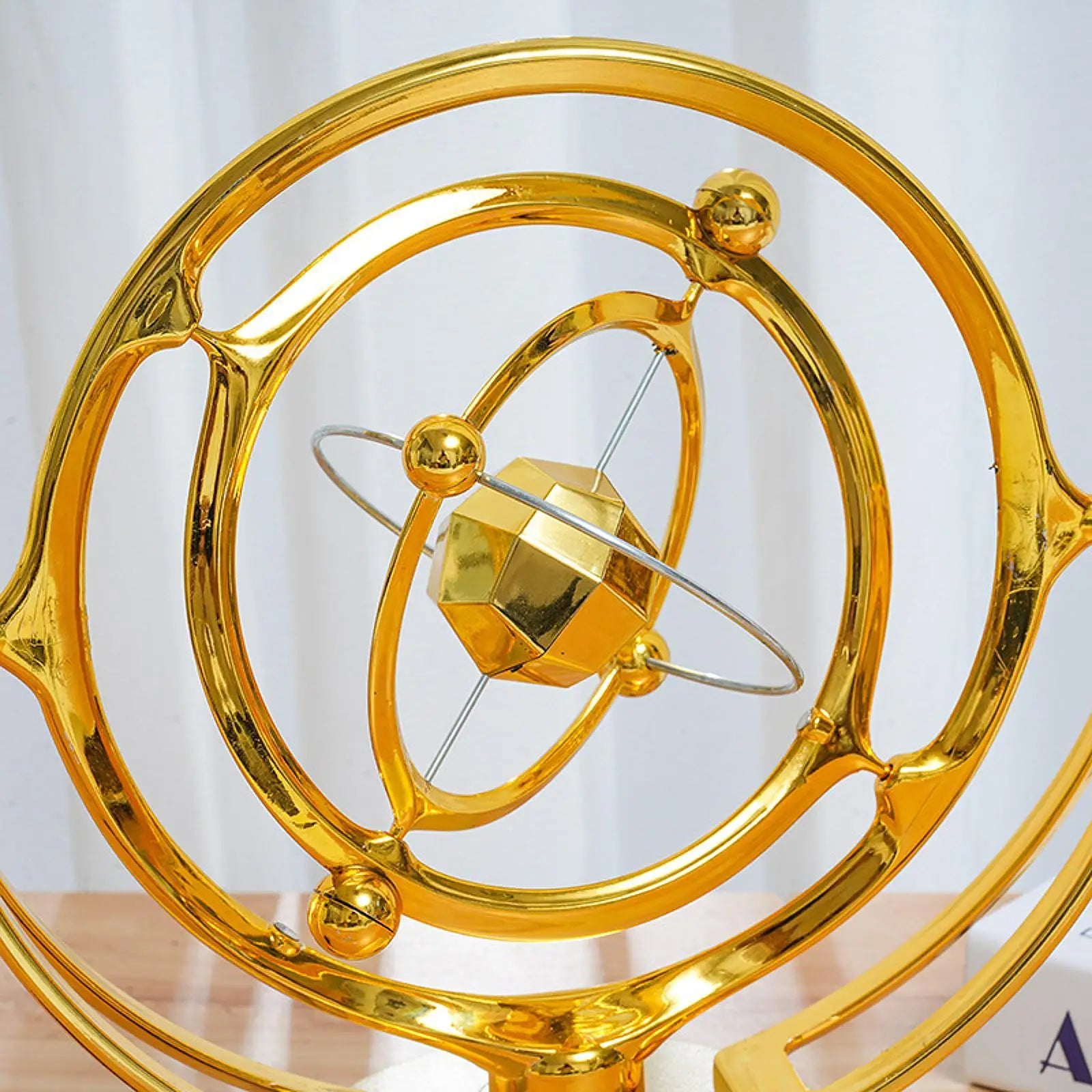 Electronic Motion Balance Balls Science Toy Ornament Decorative Classic Art