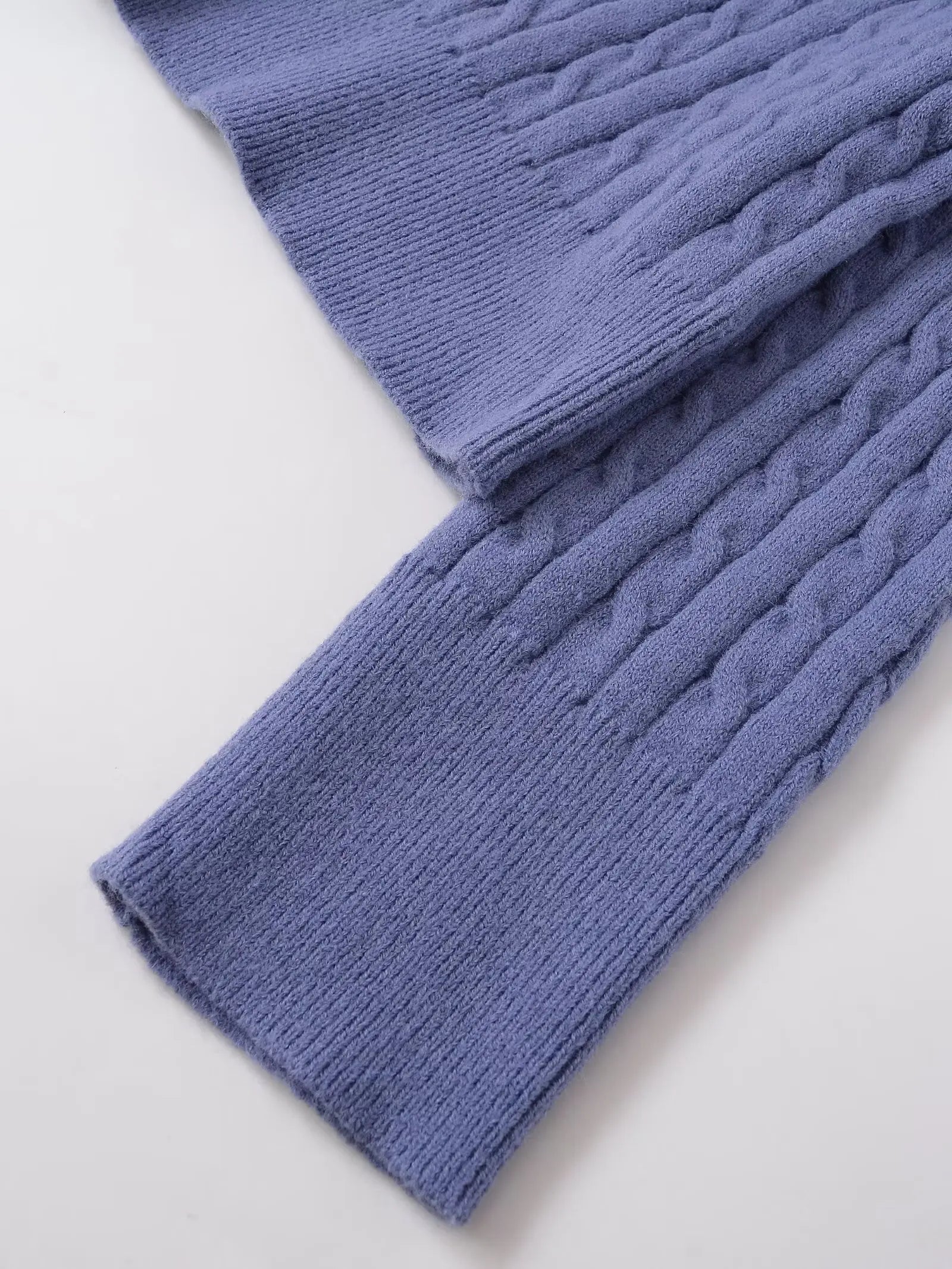 Women's Autumn Winter Fashion Casual  Pullover Sweater Lady Lazy Loose Knitted Tops Female Versatile Sweater For Daily Commuting