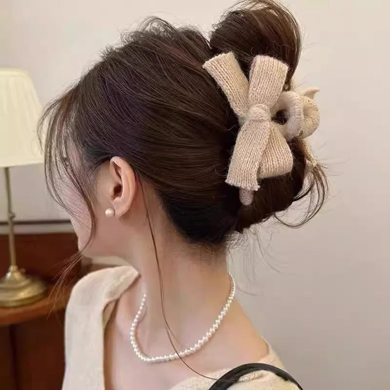 Autumn and Winter Plush Bow Grab Clip  Wool Claw Clip Accesorios Para El Cabello  Крабик Для Волос  Hair Accessories for Women