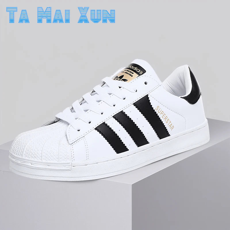 Couple Boardshoes Simple Basics Versatile Comfy Casual Light Walking Shoes New Hot Selling Men Women Student Little White Shoes