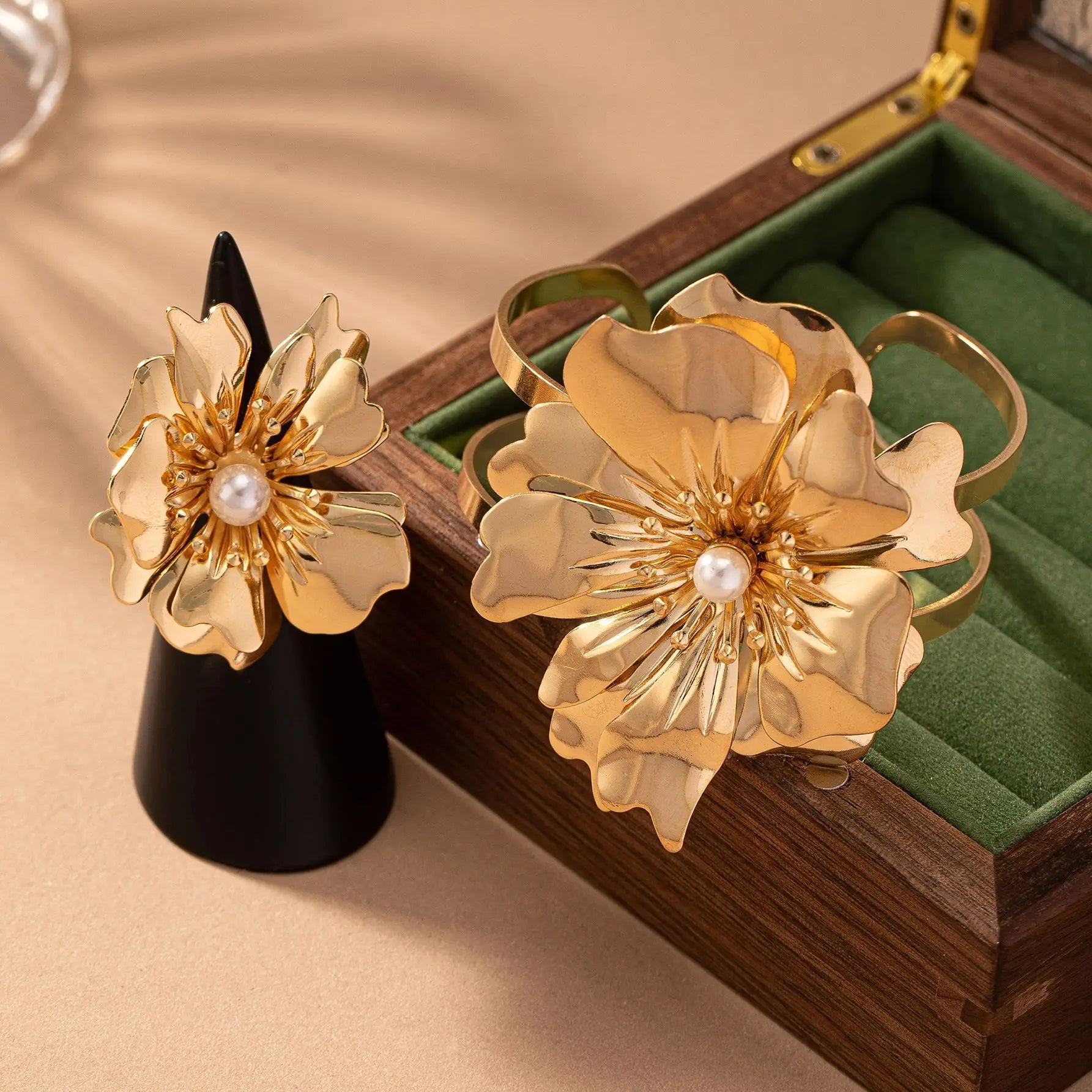 New Trendy Alloy Metal Bracelet Ring Jewelry Set for Women Girls Gold Color Delicate Irregular Petal Bride Elegant Metal Gifts