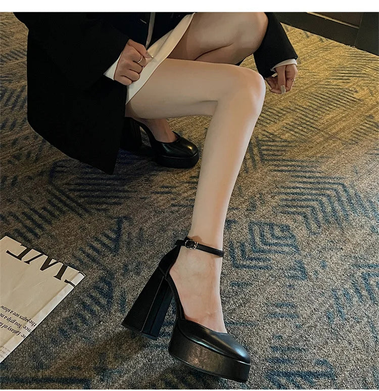 Outdoors Women's Shoes Platform Solid Color New 2024 Hot Sale summer Shallow Mouth Buckle Round 9cm high heels Shoes for Women