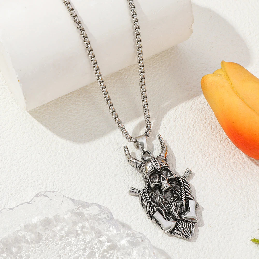 Men's Cool Personalized Viking Skull Pendant Accessories Retro Gothic Gift Toys Suitable for Giving to Friends as Gifts