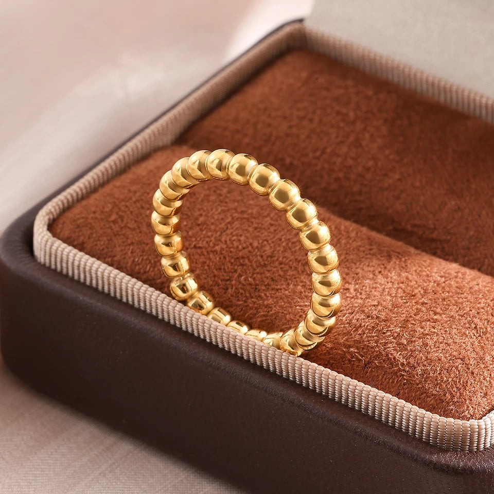 Luxurious and fashionable design bracelet and ring set, fashionable jewelry suitable for women’s parties and banquets