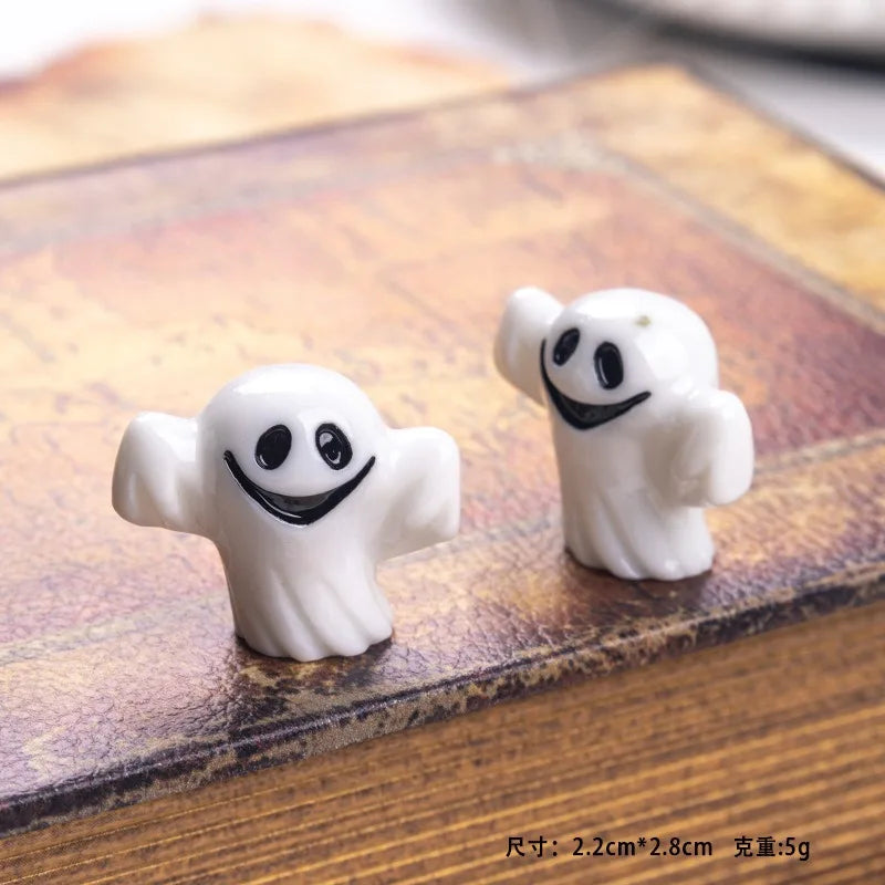 Halloween Ghost Skeleton Small Ornament Desktop Decoration Mini Crafts Miniatures Home Room Tablektop Decoration Figurines
