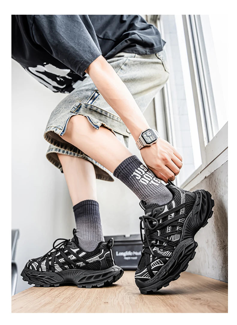 Men's Shoes Fashion White Sneakers For Men Lace up Skateboard Board Shoe Thick Sole Versatile Vulcanized Shoes Zapatillas Hombre