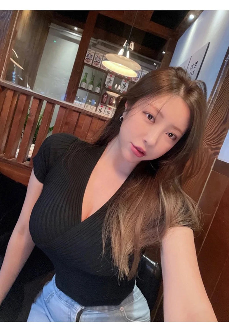 WOMENGAGA Korea Sexy V-neck High Waist Large Chest Tight Thin Knit Short Sleeve T-shirt Women's Hot Sexy Korean Women Tees 5INW