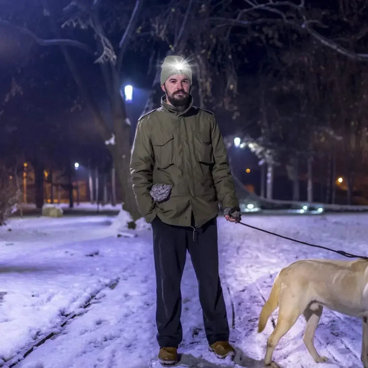 Winter LED Warm Lighting Knitted Hat Men Women LED Headlight Hat Outdoor Sports Night Light-up Hat Stretch Beanie Fishing Hat