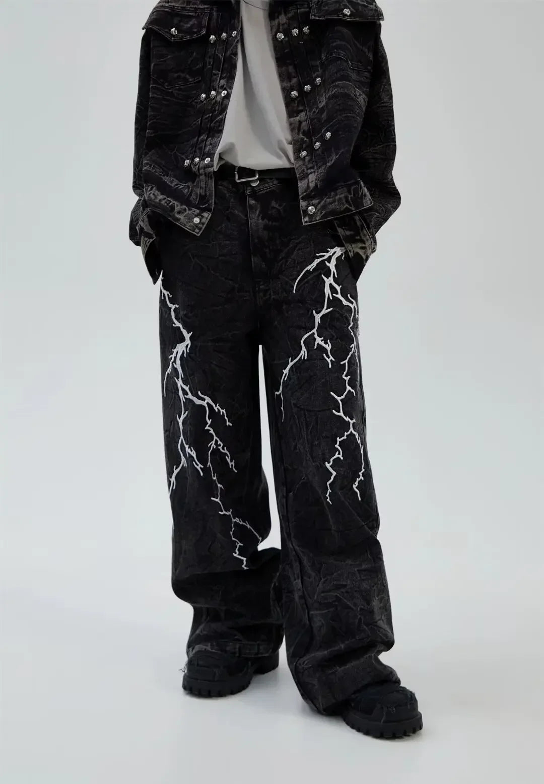 2024 American Washed Flare Jeans, Wide-leg Long Pants with Lightning Embroidery for Both Men and Women on High Street.