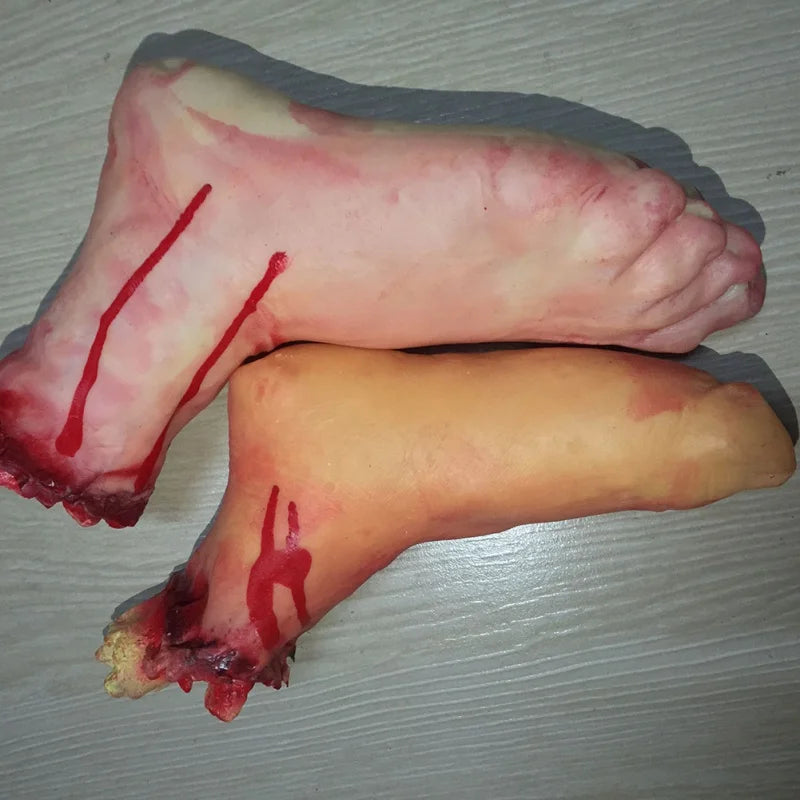 Halloween Props Horrible Blood Broken Fake Limbs Fingers Legs Arm Feet Latex Tricky Toys For Haunted House Decorations