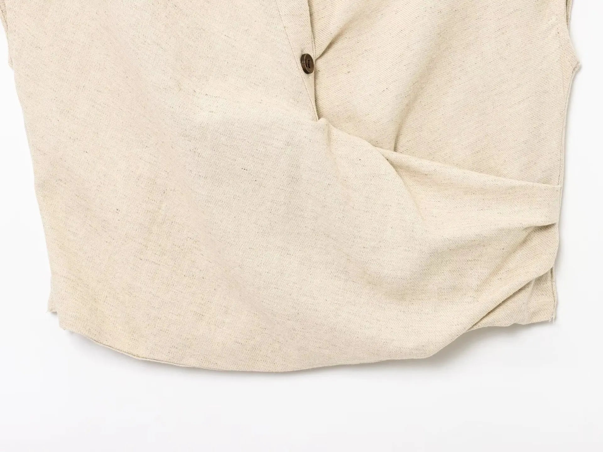 2025 New Women's Suit Summer Suit Casual Simple Multifunctional Pleated Lapel Sleeveless Short Top Paired with Buckle Slit Skirt