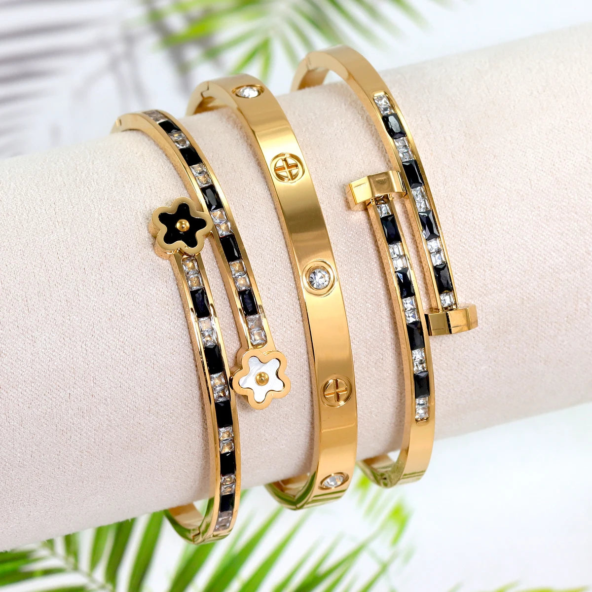 3Pcs/Sets Stainless Steel Clover Flower Cross Nail Bracelet for Women Leisure Wedding Jewelry Party Holiday Valentine's Day Gift