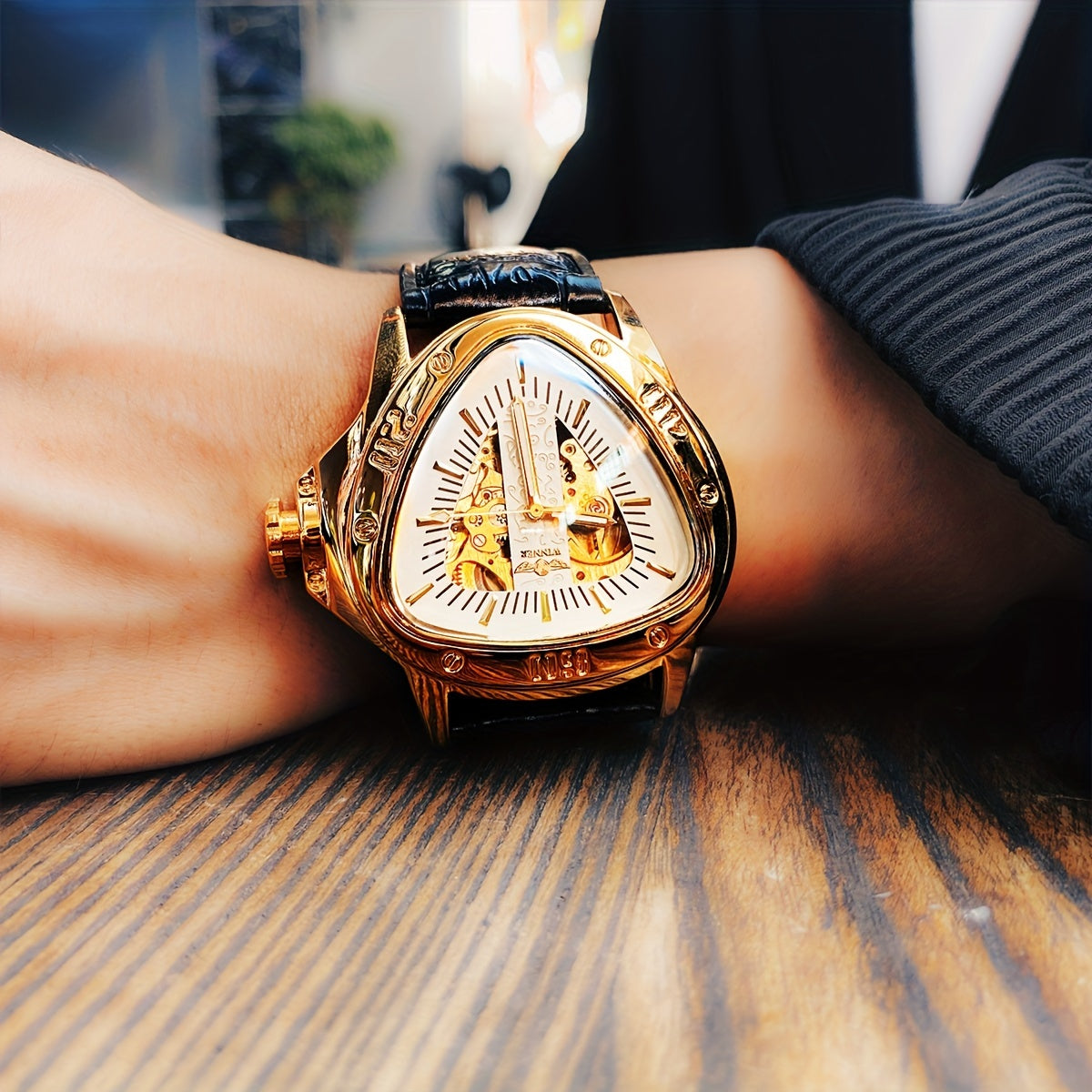 [Cobra Triangle Mechanical Watch] Cobra Triangle Mechanical Watch - High-Value Light Luxury Watch for Men - Fashionable Business Casual Personality Cool Trendy Street Men's Watch