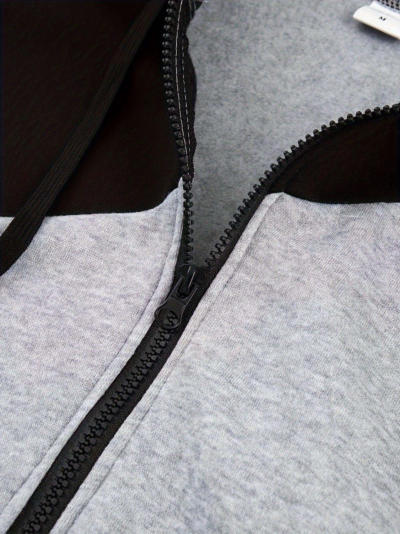 Stylish Men's Color Block Varsity Jacket - Water-Resistant Zip-Up Design with Adjustable Hood, Soft Fleece Lining, and Multiple Pockets - Perfect for Casual Outdoor Activities and Sports Events