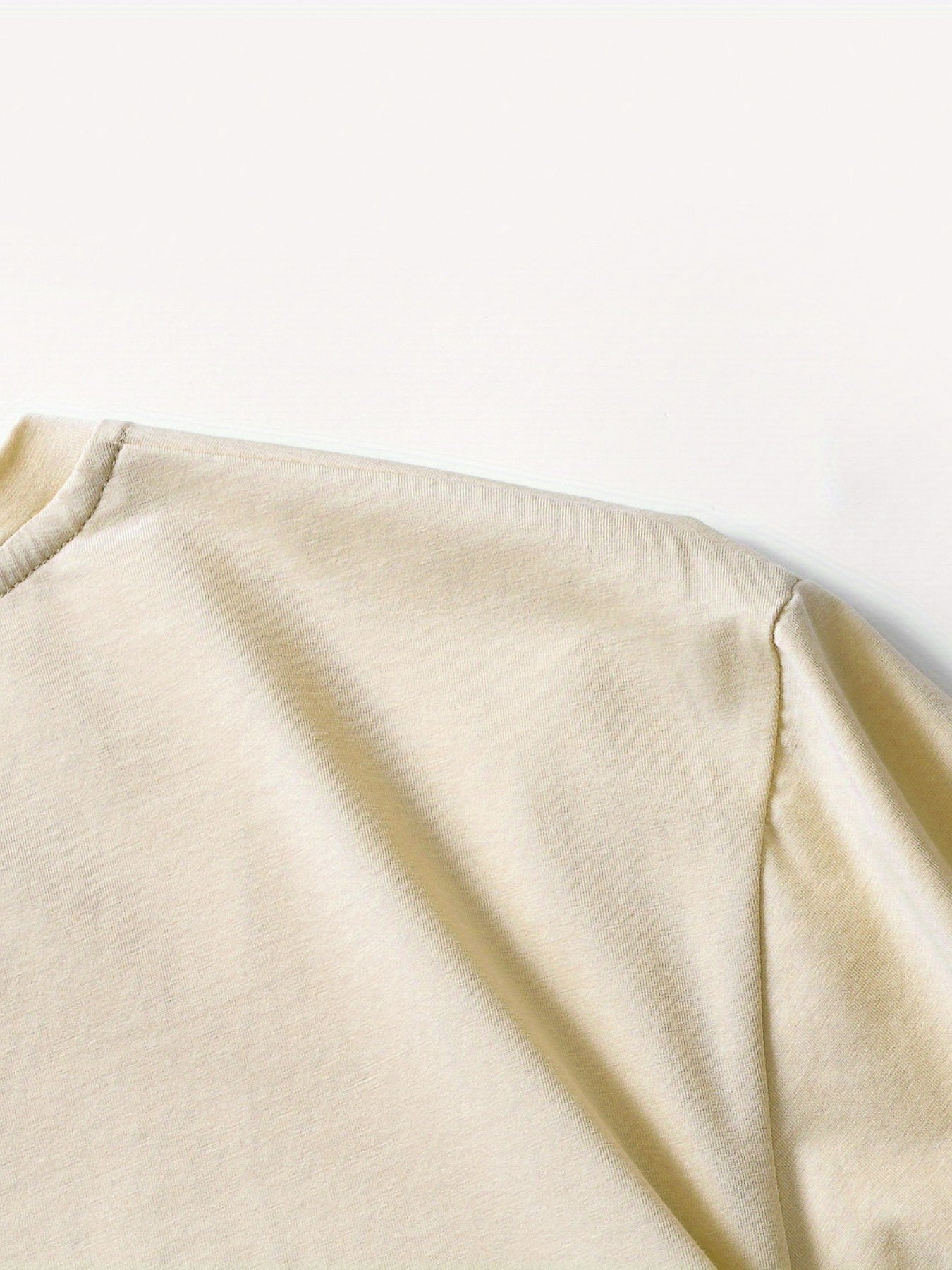 Trendy Skeleton & Letter Pattern Print Men's Comfy T-shirt For Halloween, Graphic Tee Men's Summer Outdoor Clothes, Men's Clothing, Tops For Men